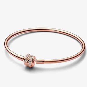 NEW Pandora Moments Limited Edition Shooting Star Charm Bangle Bracelet 6.7”